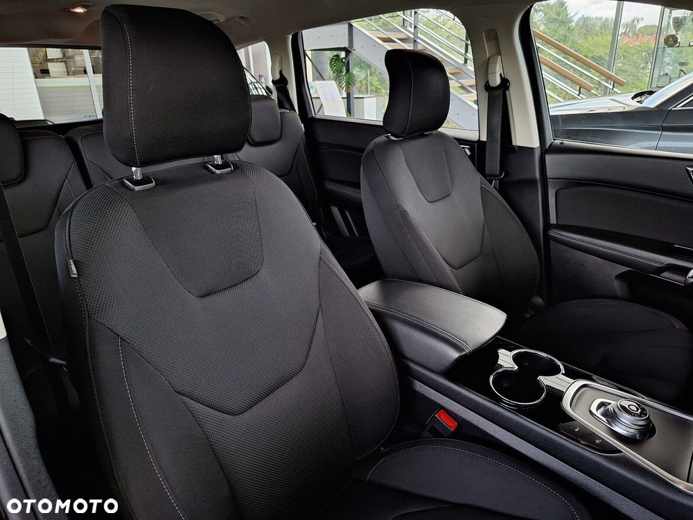 Ford S-Max 2.5 Hybrid Titanium CVT 7os - 25