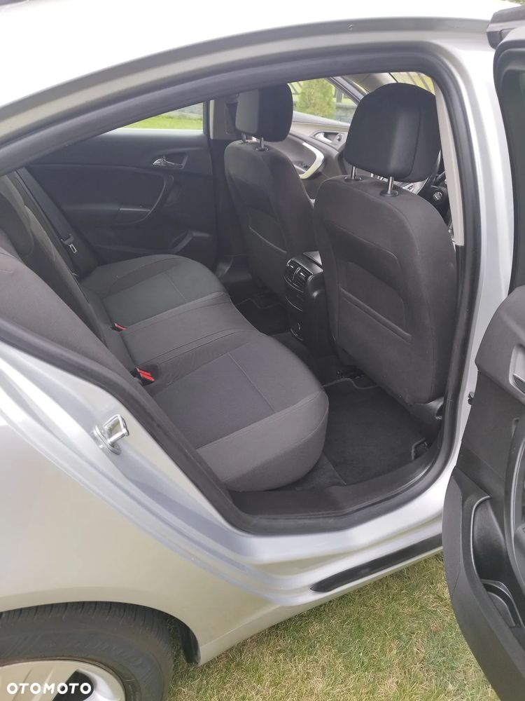 Opel Insignia - 9