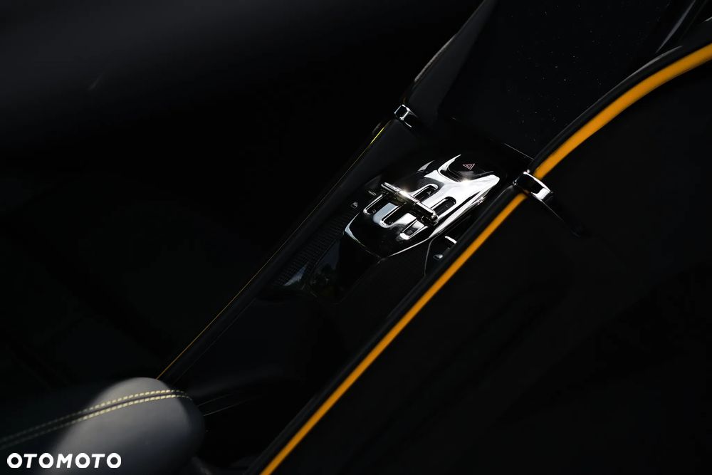 Ferrari Roma - 34