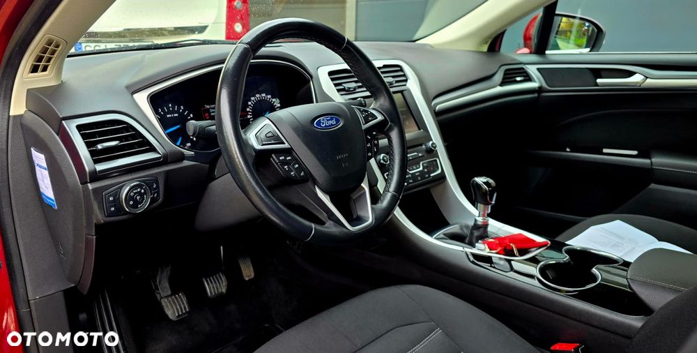 Ford Mondeo - 29