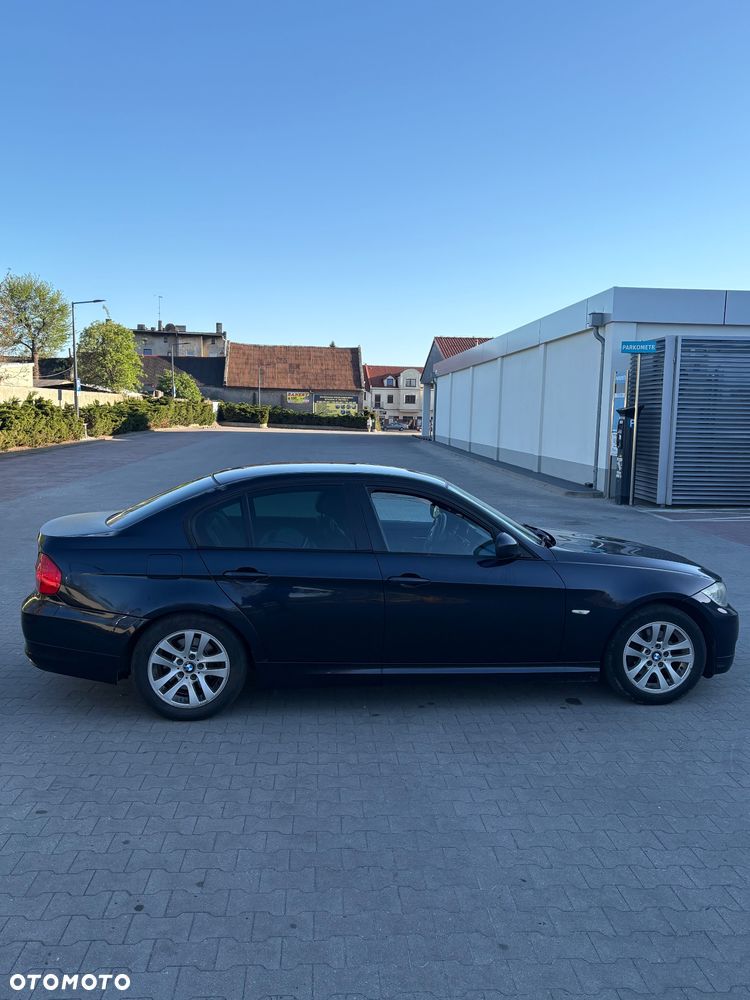 BMW Seria 3 318d - 5