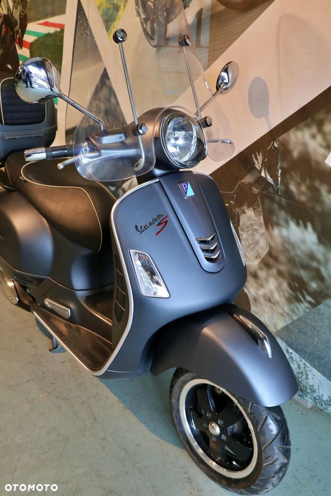 Piaggio Vespa - 12