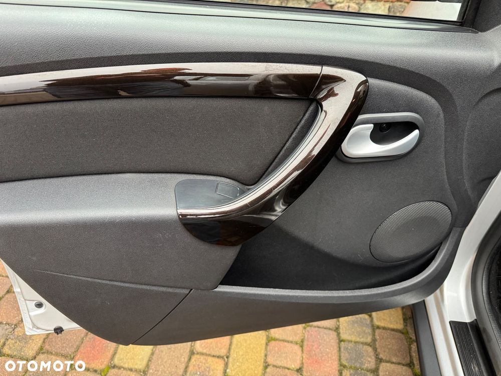 Dacia Duster 1.6 16V 4x2 - 22