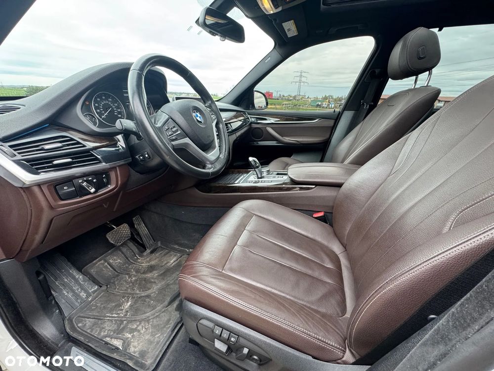 BMW X5 xDrive35i - 11