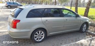 Toyota Avensis 1.8 VVT-i Sol - 2