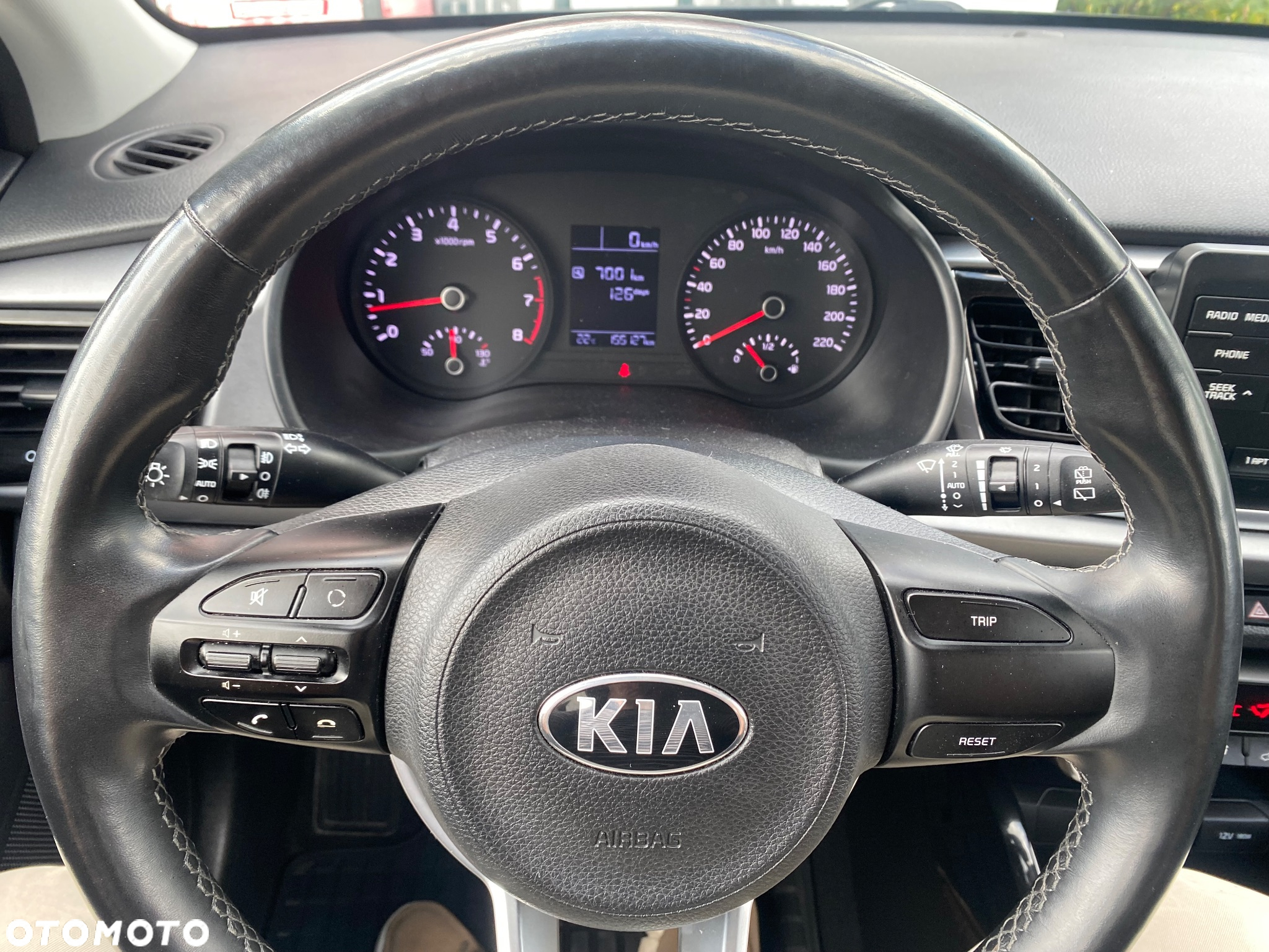 Kia Rio 1.4 L - 3