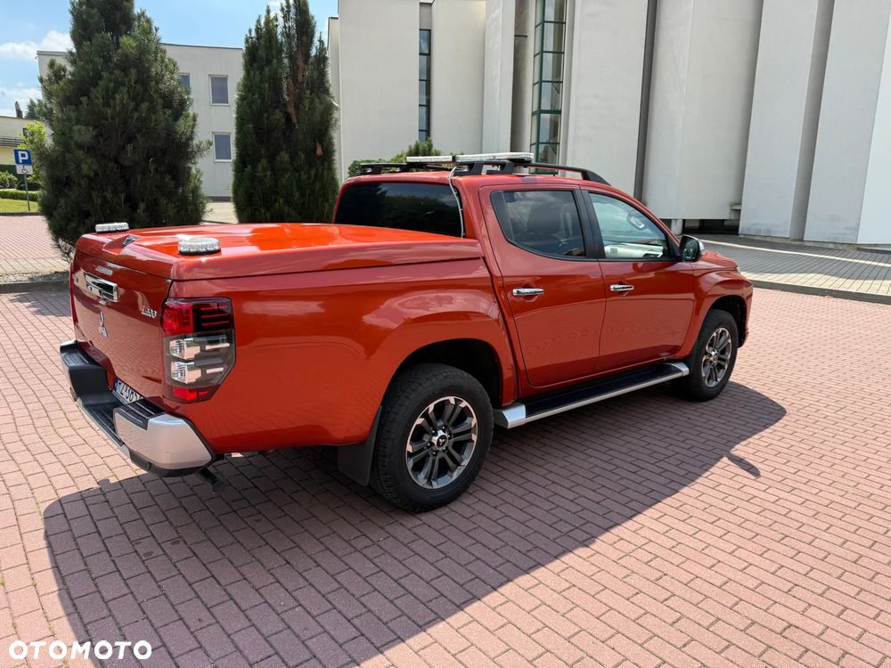 Mitsubishi L200 2.2 d DC Instyle Plus - 9