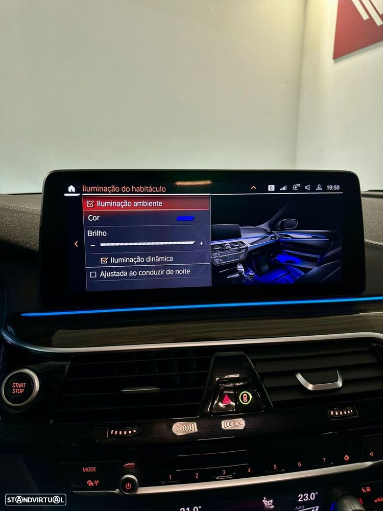 BMW 530 e Line Luxury - 40