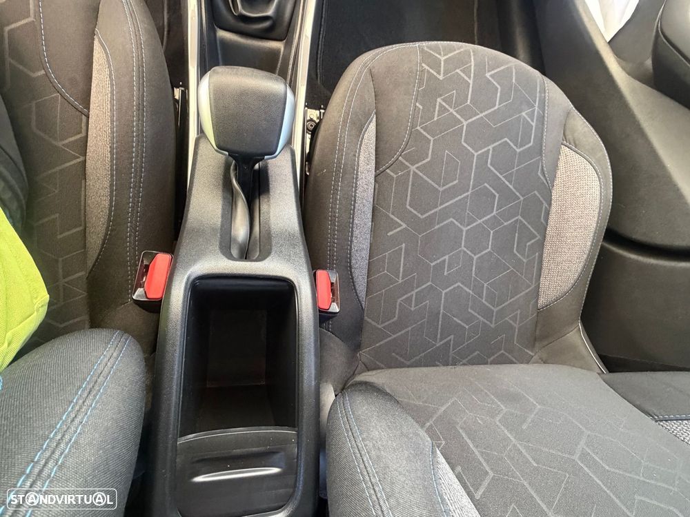 Peugeot 2008 1.2 PureTech Style - 20