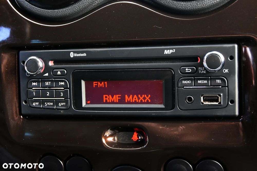 Dacia Duster 1.6 SCe Laureate S&S - 19