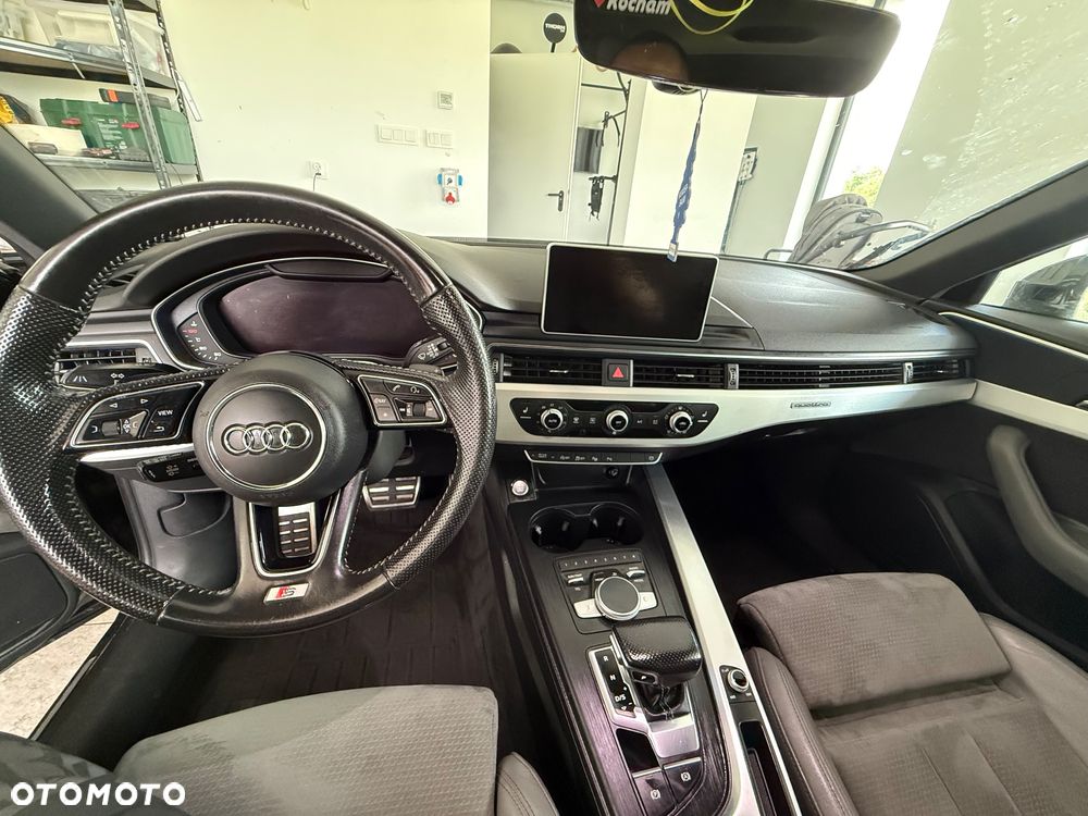 Audi A4 Avant 2.0 TDI Quattro S tronic - 3
