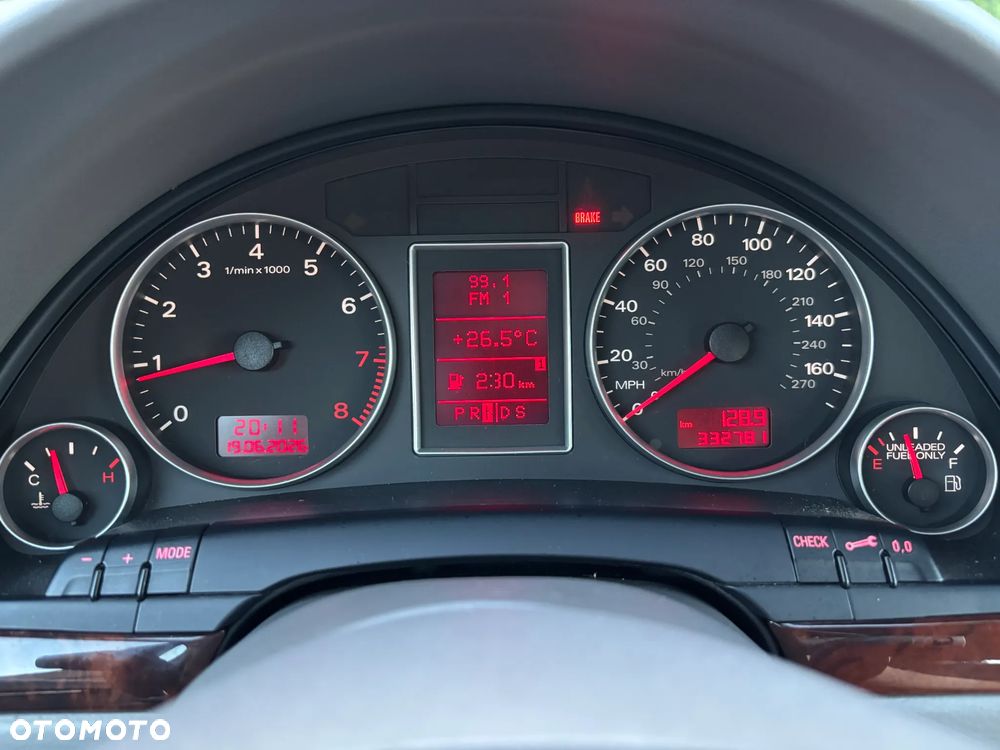 Audi A4 Limousine 2.0 T FSI quattro tiptronic - 15