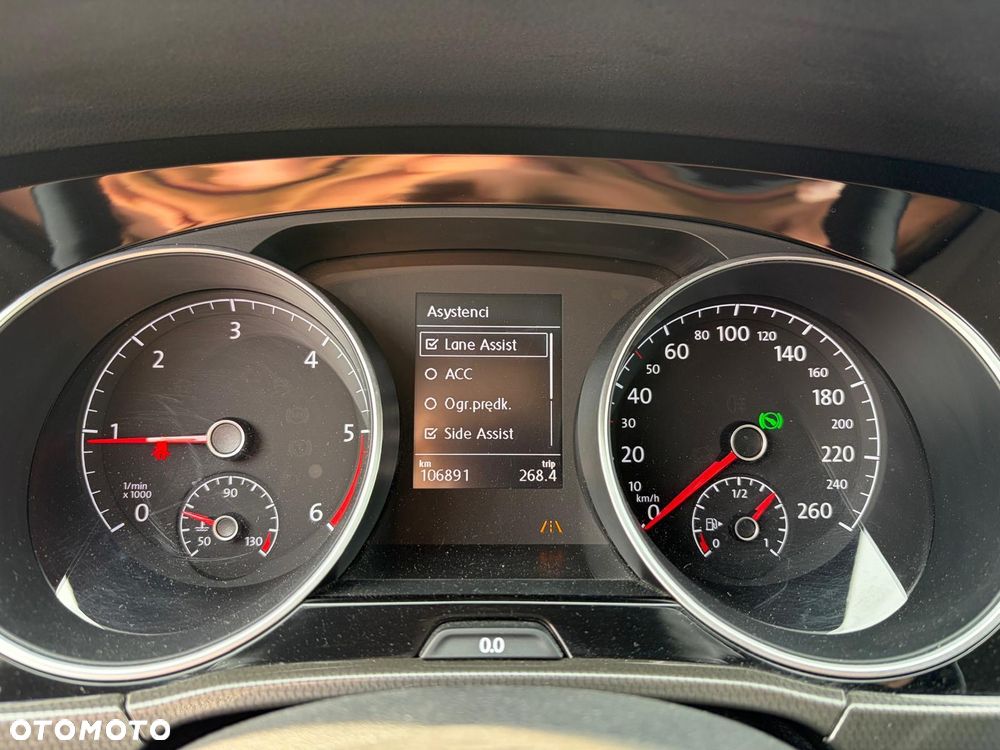 Volkswagen Touran 2.0 TDI SCR DSG IQ.DRIVE - 18