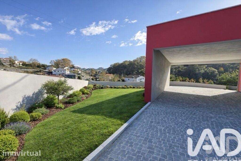Moradia geminada T3 em Pedreira, Rande e Sernande de 187,4 m2 - Grande imagem: 2/35