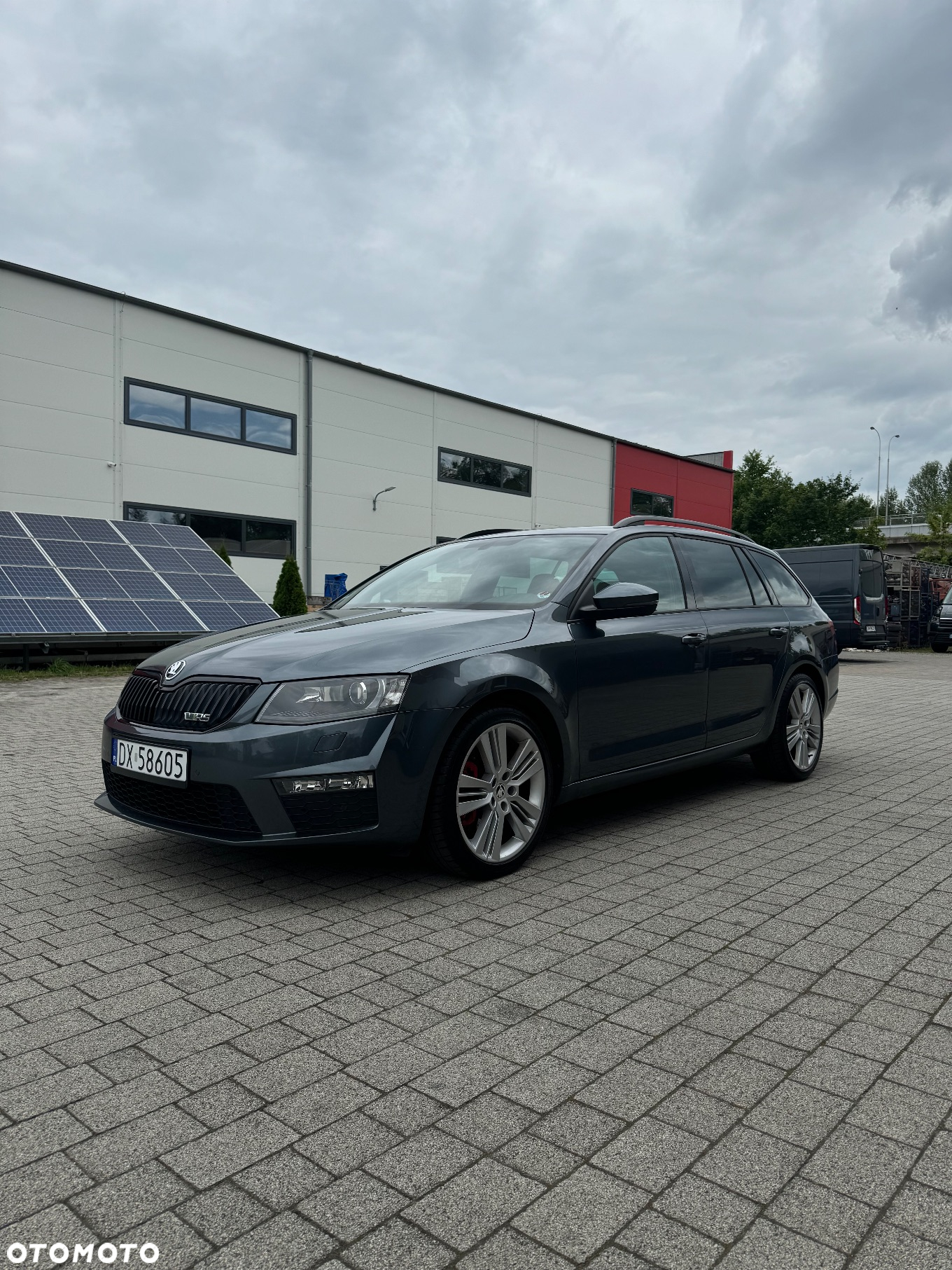 Skoda Octavia Combi 2.0 TDI DSG RS - 7