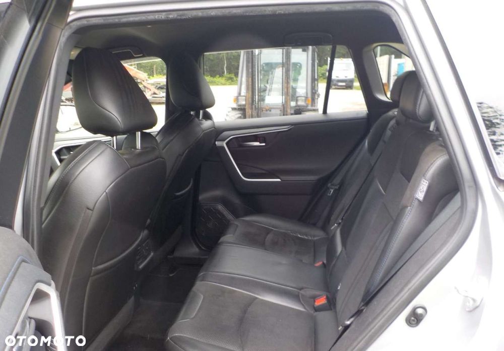 Toyota RAV4 - 17