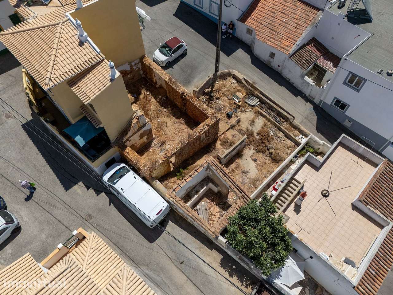 RUINA COM PROJECTO APROVADO NO CENTRO DE ESPICHE - Grande imagem: 4/14