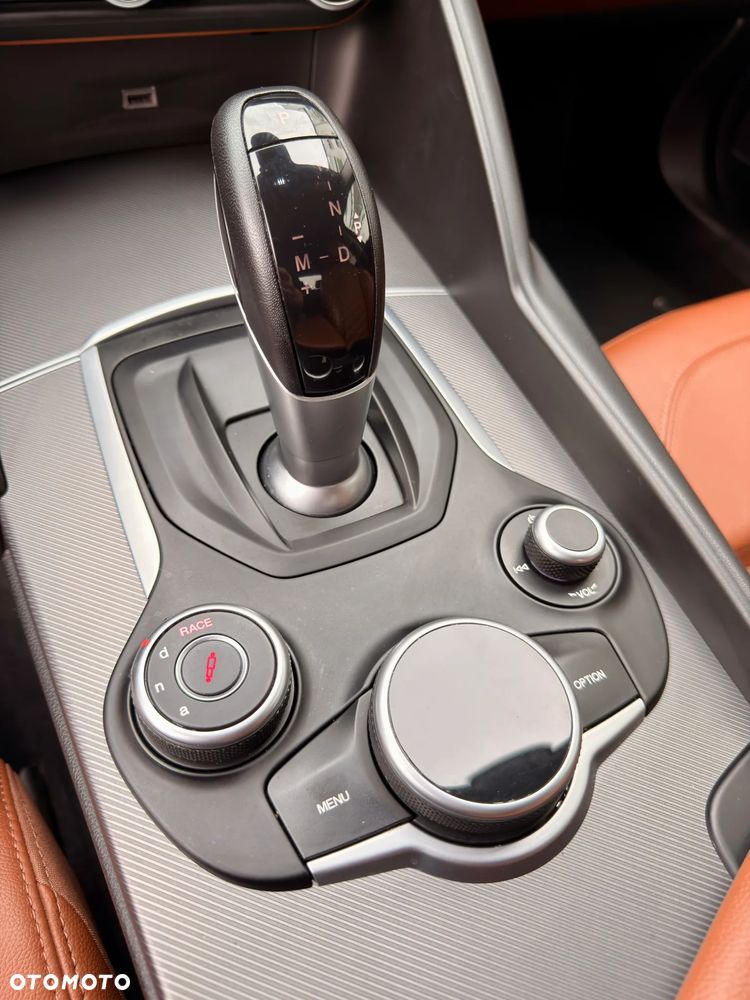 Alfa Romeo Giulia 2.0 Turbo Veloce Q4 - 38