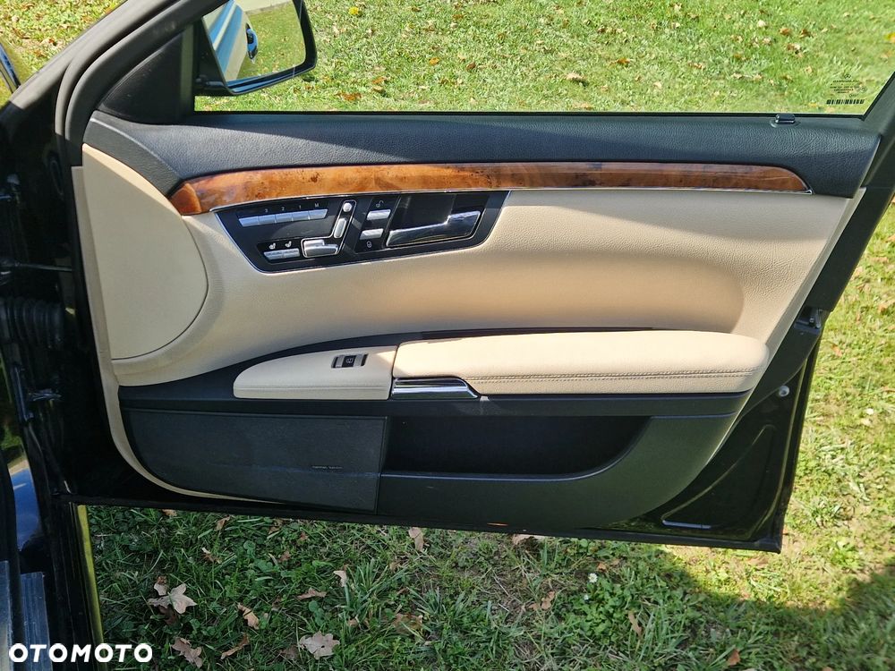Mercedes-Benz Klasa S 320 CDI DPF 7G-TRONIC - 24