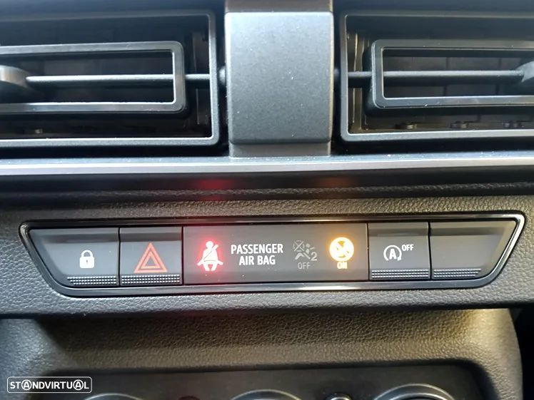 Dacia Sandero 1.0 SCe Essential - 32