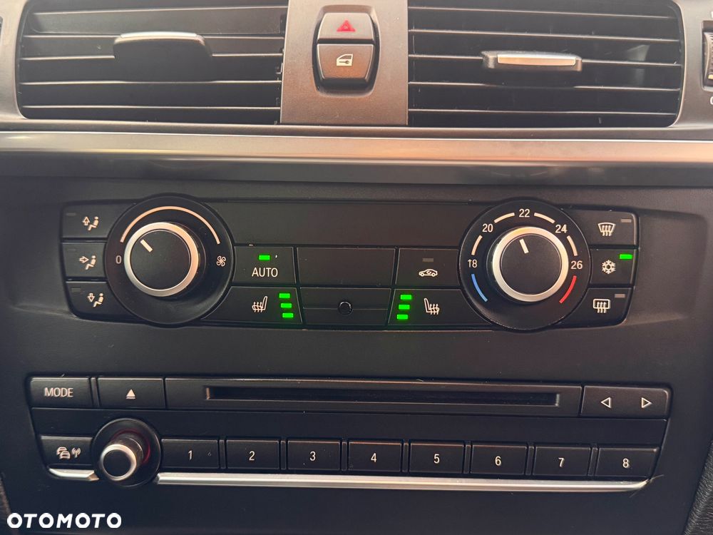 BMW X3 xDrive20d - 38