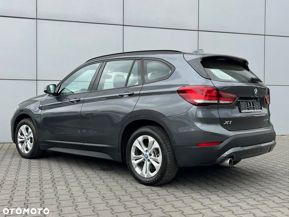 BMW X1 xDrive25e Advantage - 8