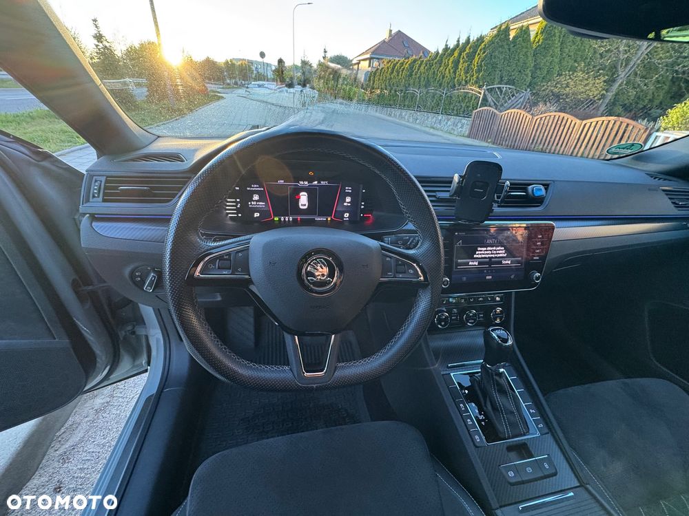 Skoda Superb 2.0 TDI SCR Sportline DSG - 18