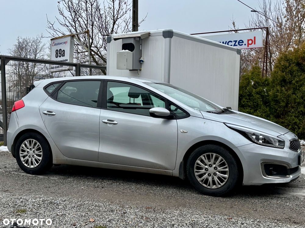 Kia Ceed 1.6 CRDi M - 3