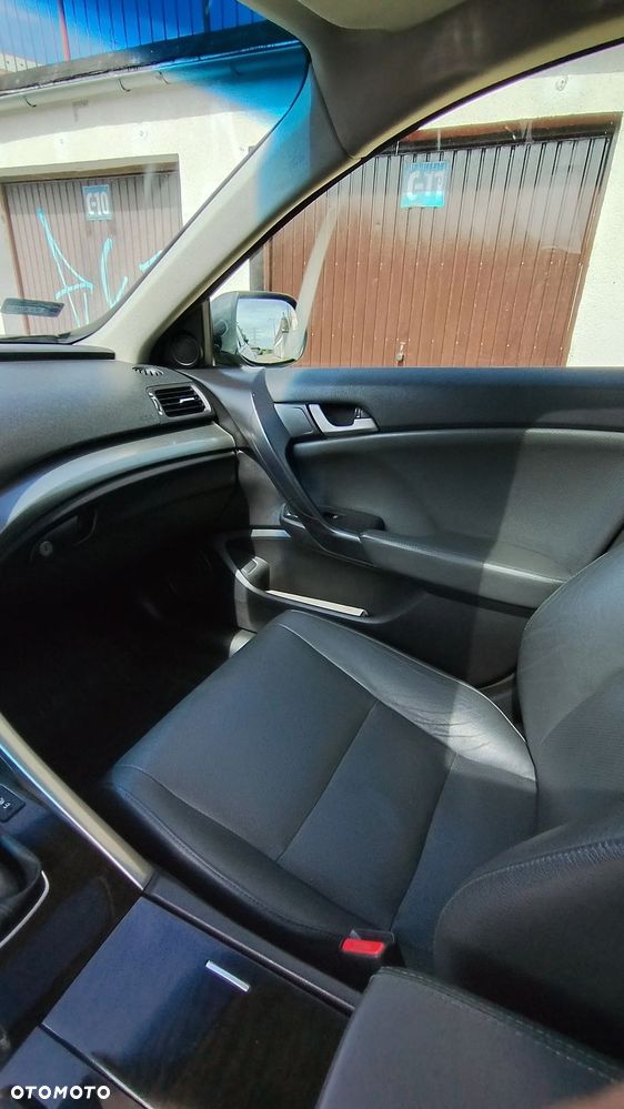 Honda Accord 2.0 Executive - 6
