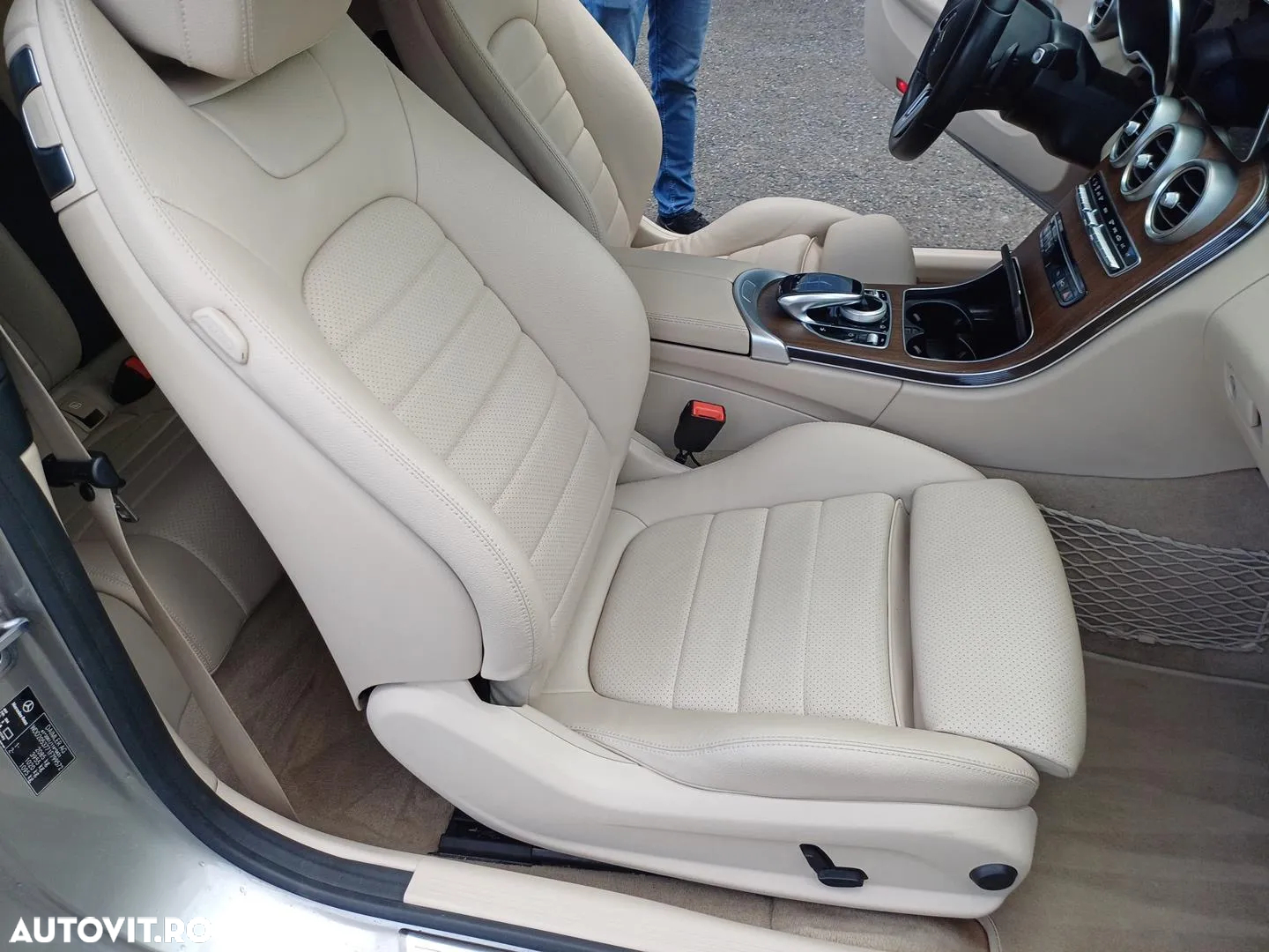 Mercedes-Benz C - 21