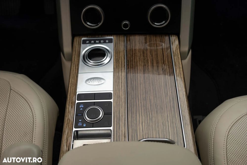 Land Rover Range Rover Vogue - 31