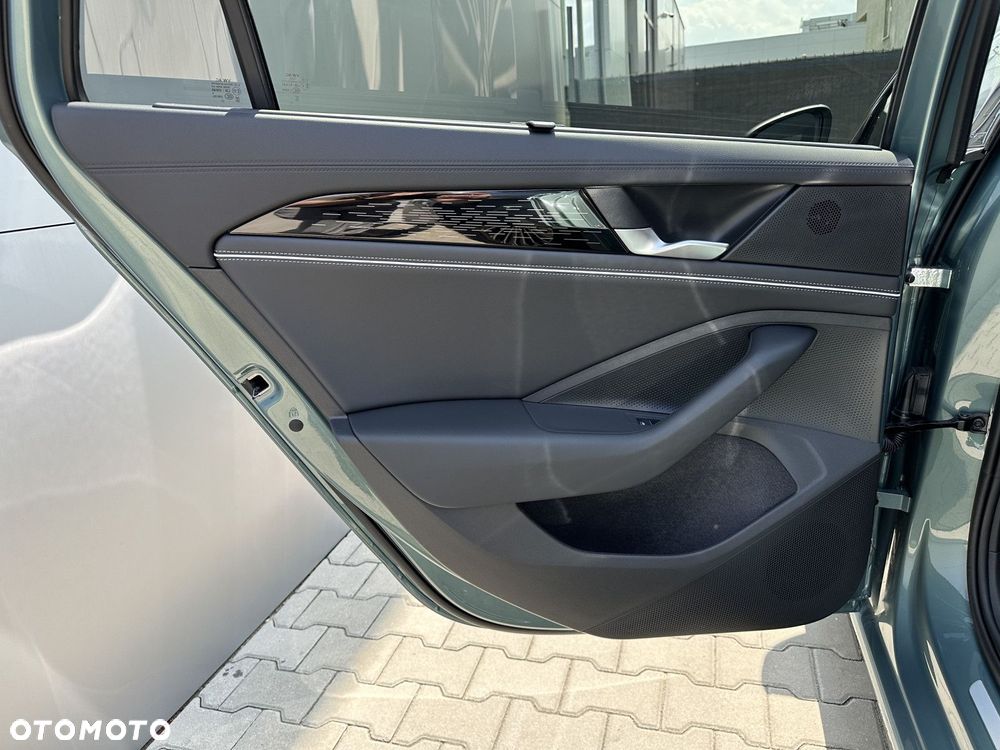 Volkswagen Passat - 19