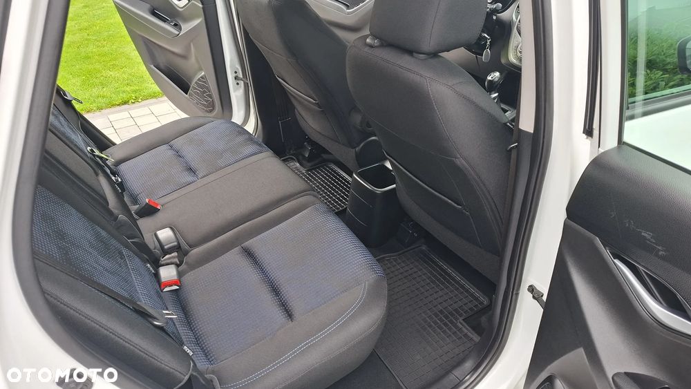 Hyundai ix20 - 11