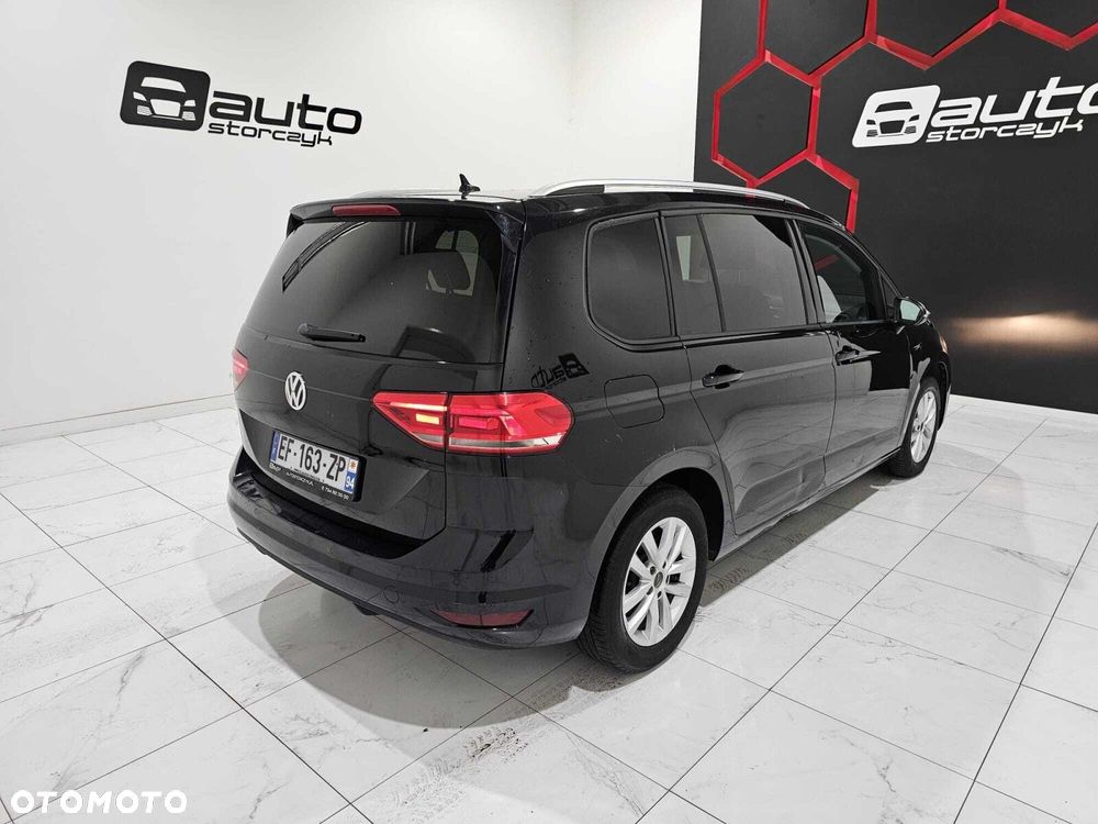 Volkswagen Touran - 3