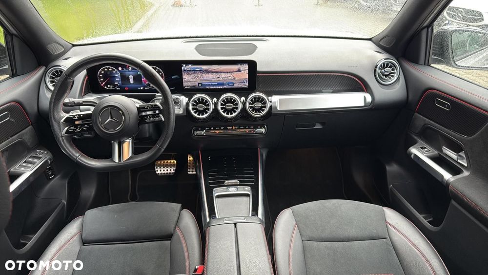 Mercedes-Benz GLB - 17