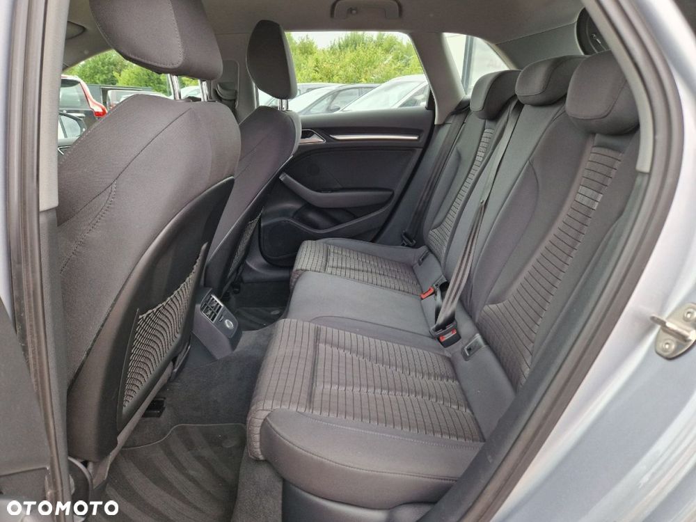 Audi A3 Sportback 2.0 TDI S tronic - 8