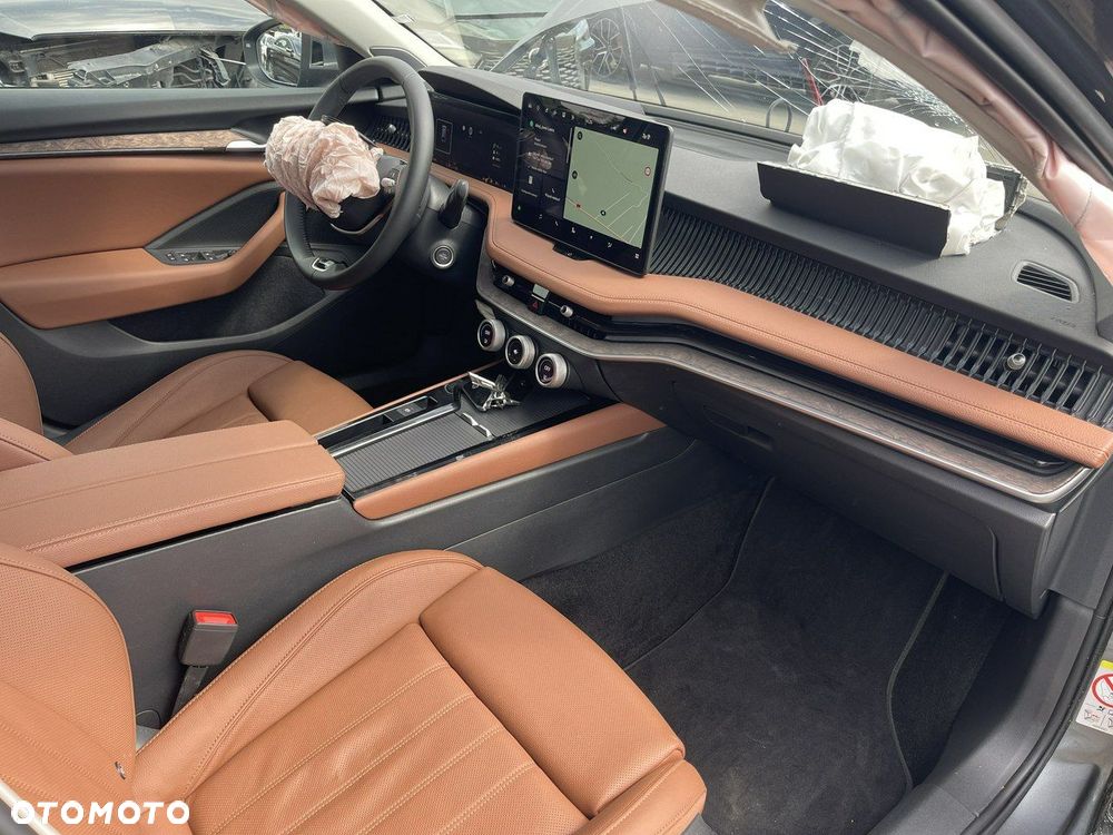 Skoda Superb 2.0 TDI SCR 4x4 L&K DSG - 7