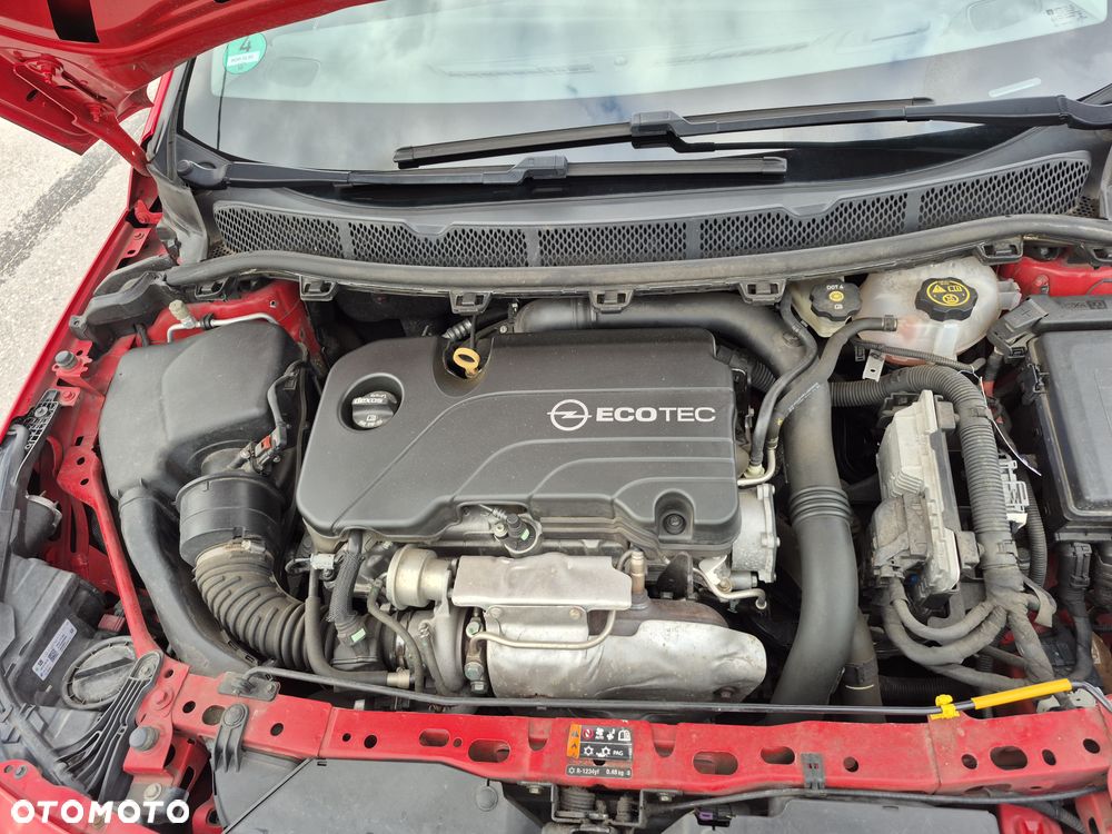 Opel Astra 1.4 T Elite S&S - 32