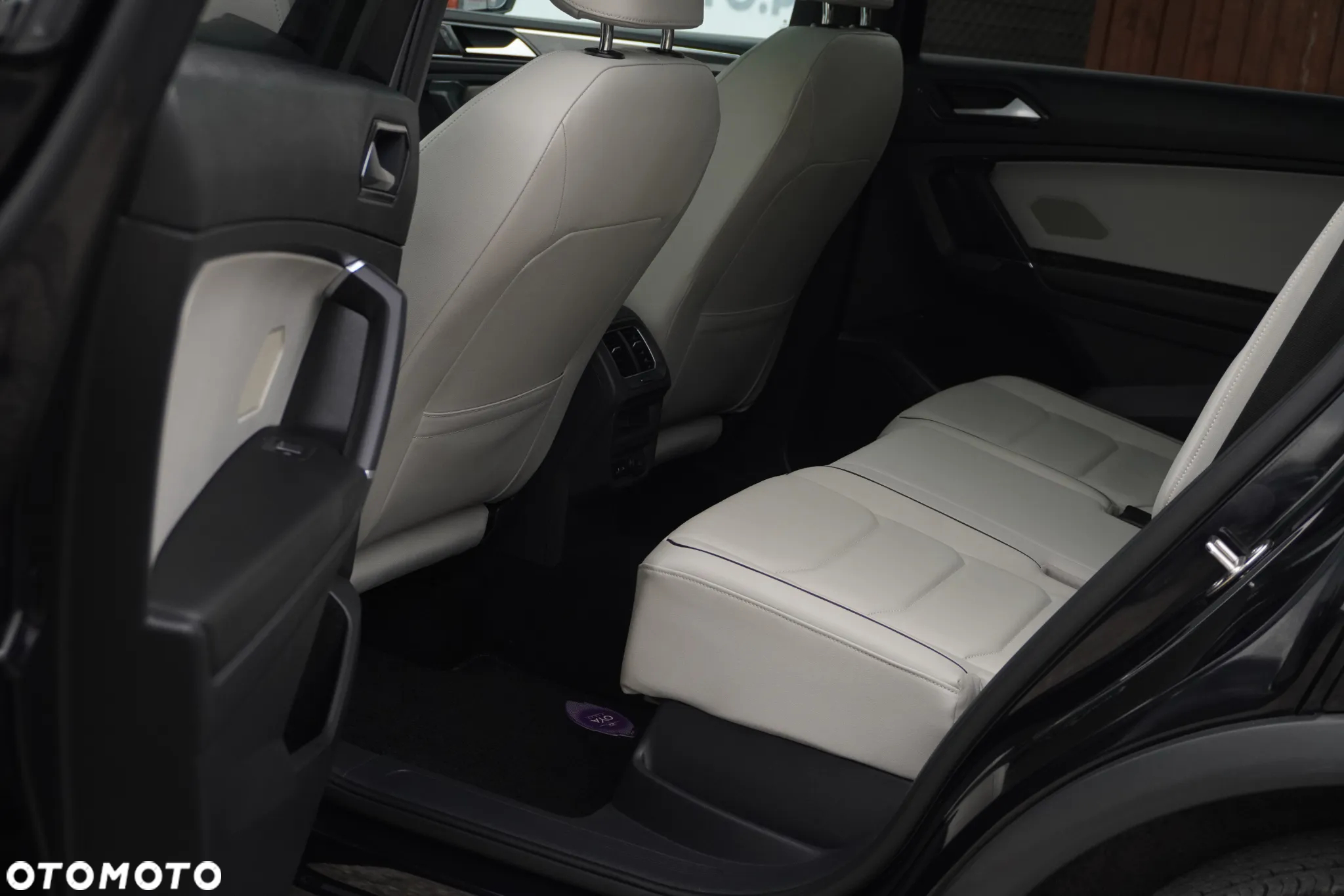 Volkswagen Tiguan Allspace 2.0 TSI 4Mot Highline DSG - 8