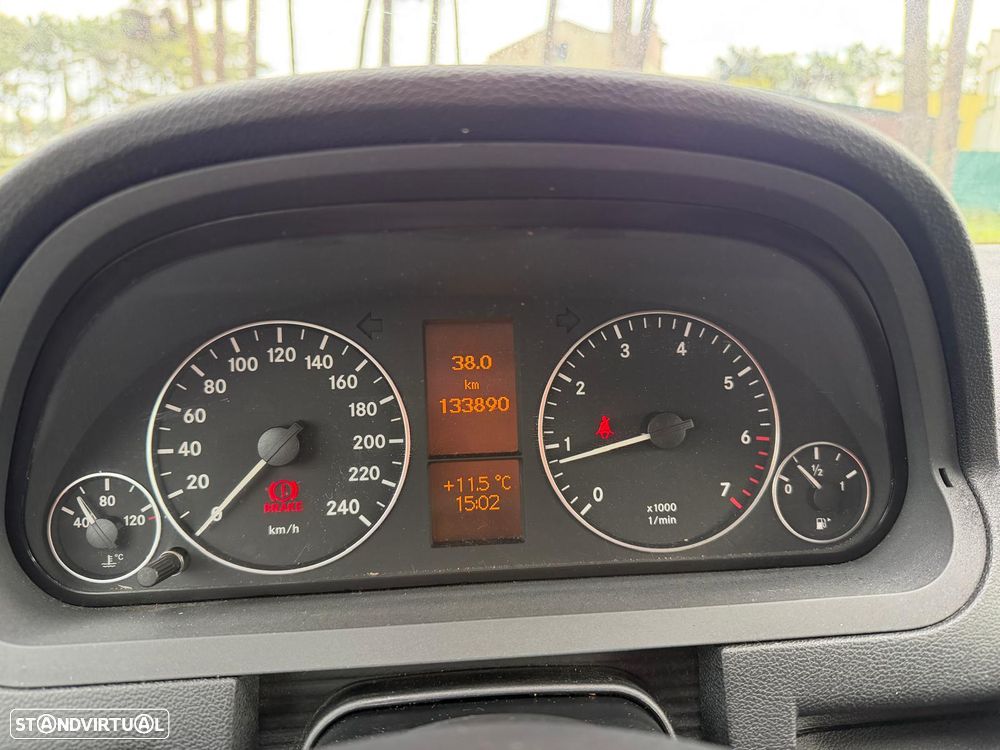 Mercedes-Benz A 160 Avantgarde BlueEfficiency - 10