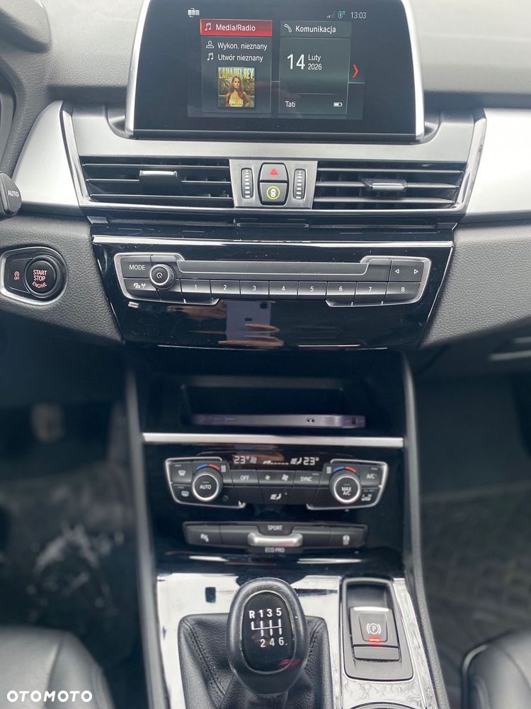 BMW Seria 2 216d Advantage - 13