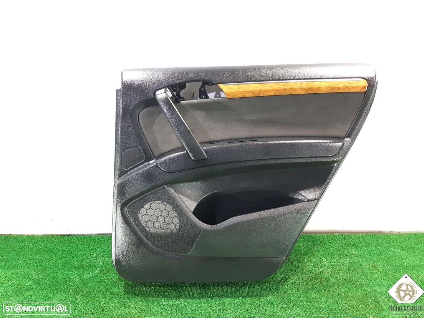 FORRA PORTA TRASEIRA DIREITA AUDI Q7 2007 - 1