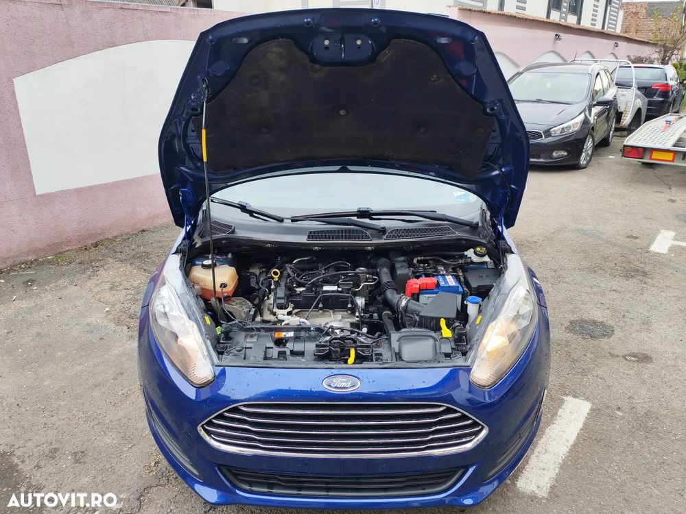 Ford Fiesta - 12