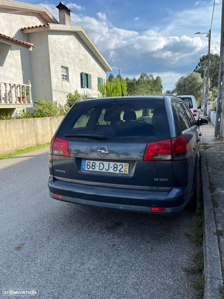 Opel Vectra Caravan 1.9 CDTi Cosmo - 3