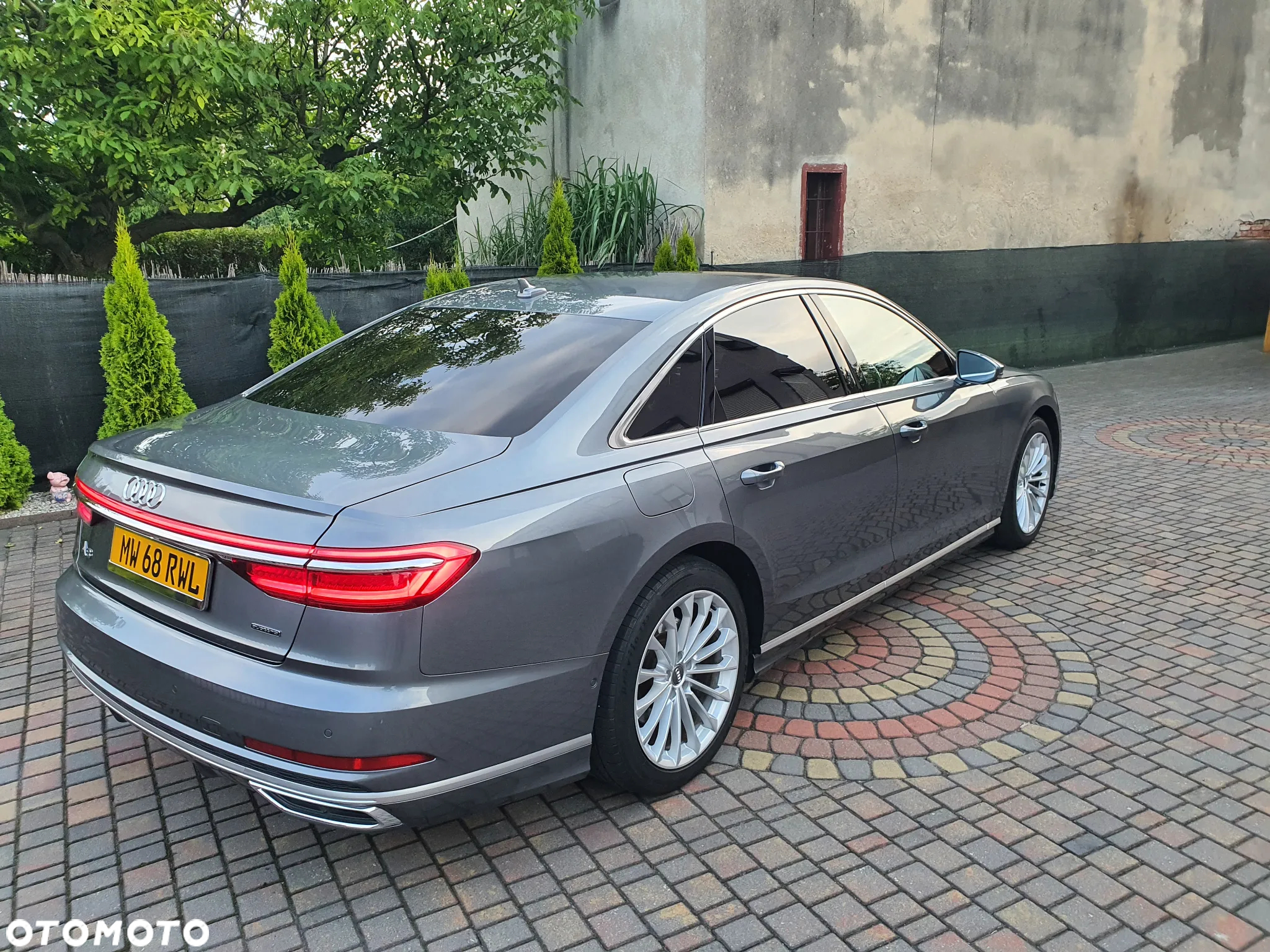 Audi A8 - 3