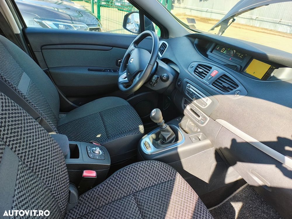 Renault Scenic - 10