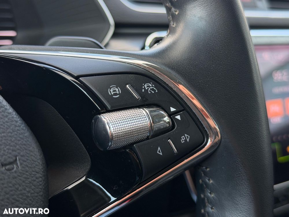 SKODA Superb 2021 — imagine 21
