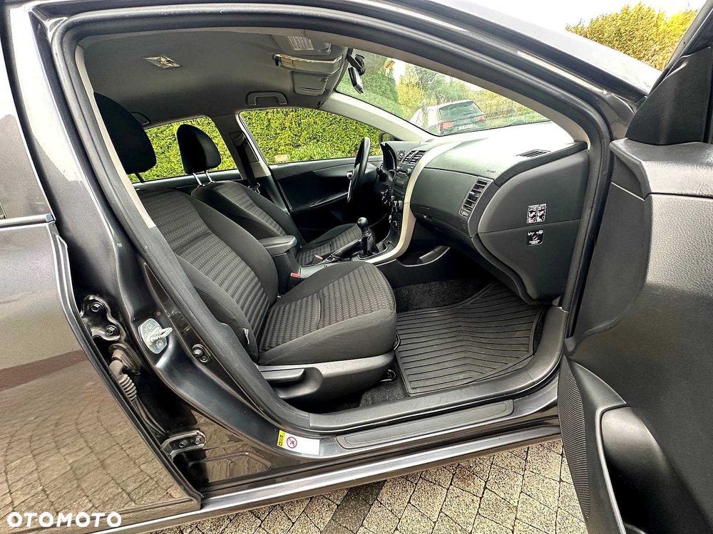 Toyota Corolla - 7