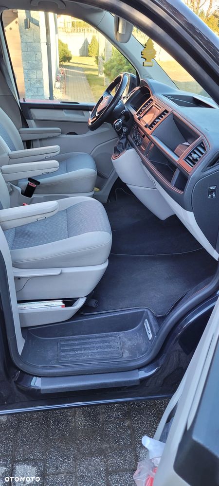 Volkswagen Caravelle 2.0 TDI L2 Comfortline DSG - 17