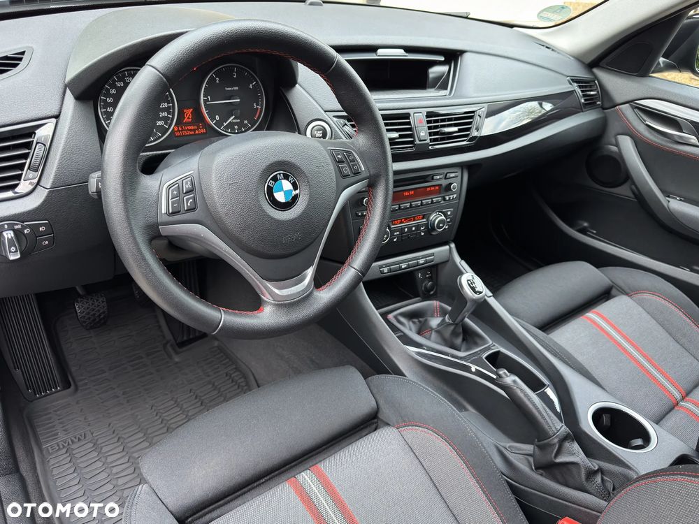 BMW X1 sDrive18d Sport Line - 10